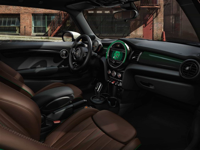 MINI Edición 60 Aniversario – interior – Cokpit y asientos