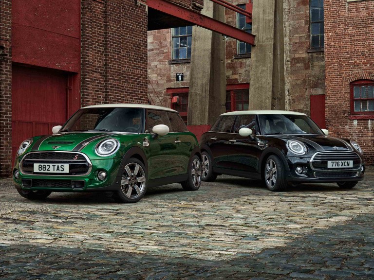MINI Edición 60 Aniversario – 3 puertas Hatch y 5 puertas Hatch – vista frontal