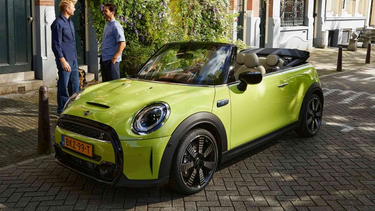 MINI Cooper S Cabrio – vista frontal – comparativa de modelos